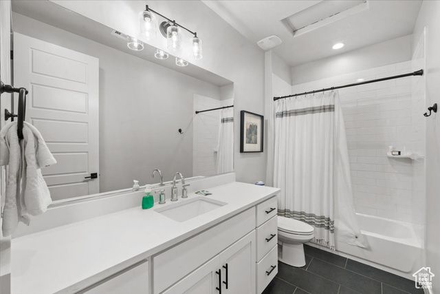 2279 N PARK DR, Washington, UT 84780