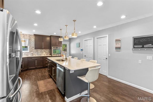 362 Round Tower Drive, Cottleville, MO 63304