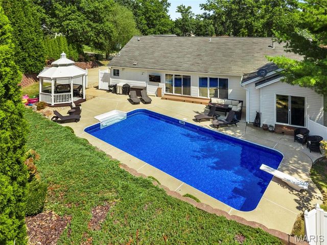 362 Round Tower Drive, Cottleville, MO 63304