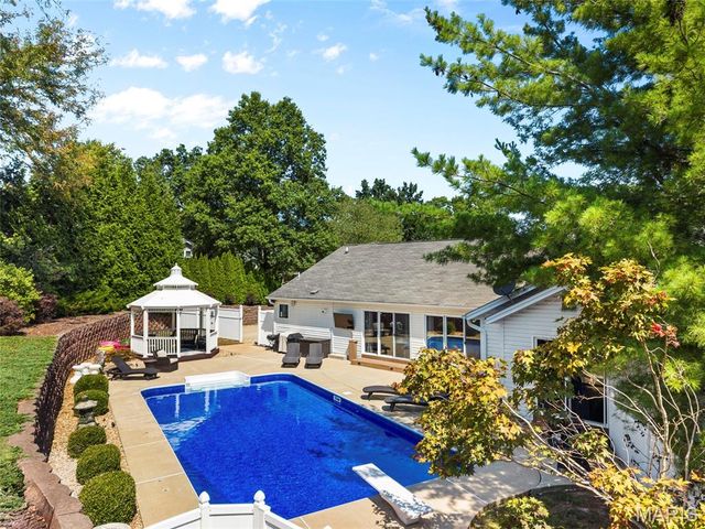 362 Round Tower Drive, Cottleville, MO 63304