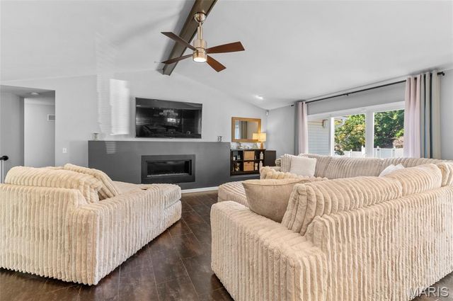 362 Round Tower Drive, Cottleville, MO 63304