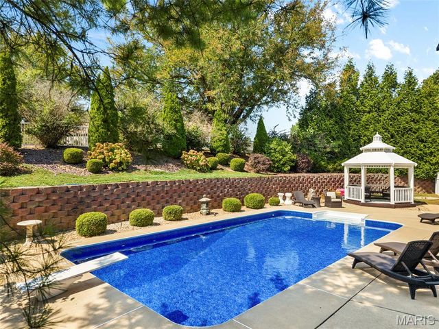 362 Round Tower Drive, Cottleville, MO 63304