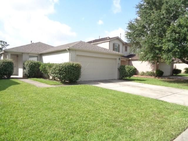 22811 Twisting Pine Drive, Spring, TX 77373