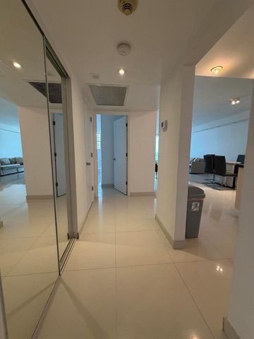19390 COLLINS Avenue 1603, Sunny Isles Beach, FL 33160