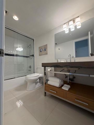 19390 COLLINS Avenue 1603, Sunny Isles Beach, FL 33160