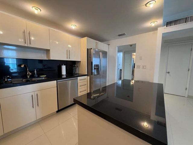 19390 COLLINS Avenue 1603, Sunny Isles Beach, FL 33160