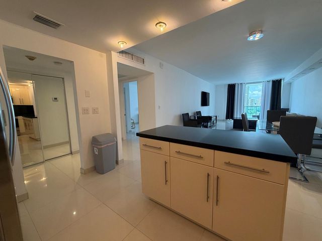 19390 COLLINS Avenue 1603, Sunny Isles Beach, FL 33160