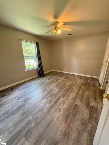 222 South Street, Woodruff, SC 29388