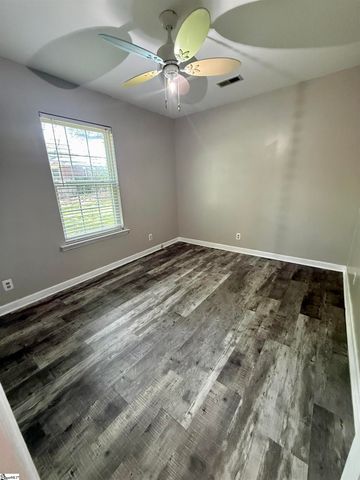 222 South Street, Woodruff, SC 29388