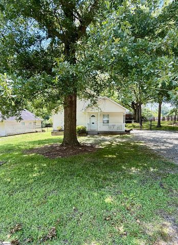 222 South Street, Woodruff, SC 29388