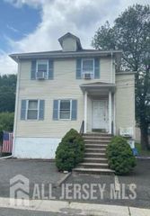 942 Edwin Street, North Brunswick, NJ 08902