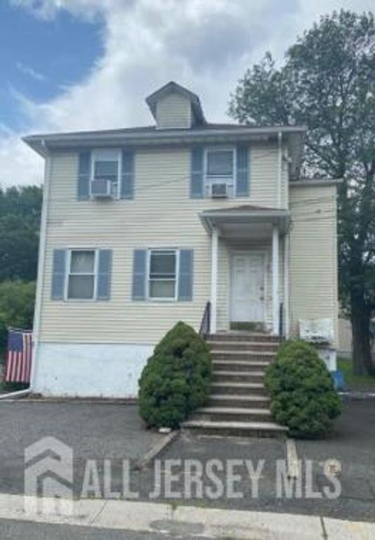 942 Edwin Street, North Brunswick, NJ 08902