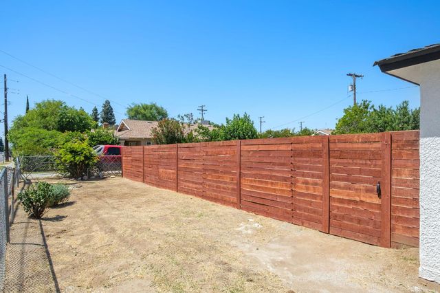 3777 E Olive Avenue, Fresno, CA 93702