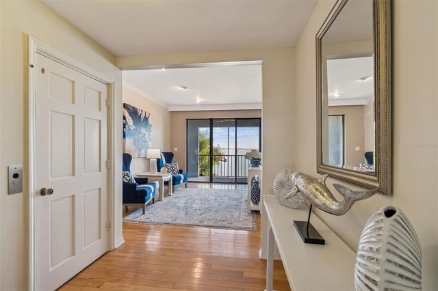 5010 BAYSHORE BOULEVARD 9, Tampa, FL 33611