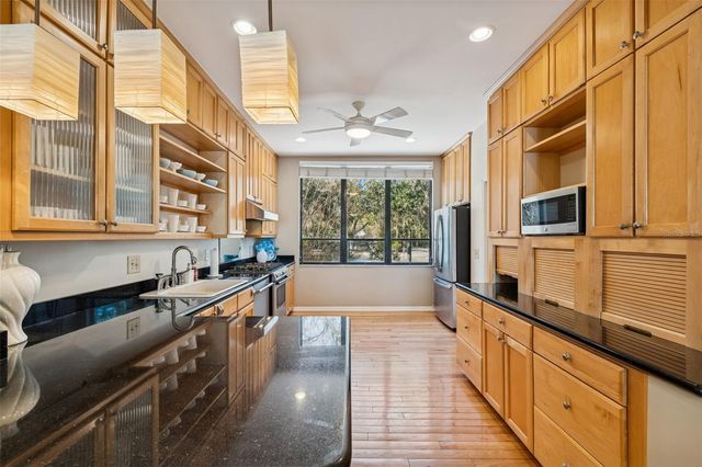 5010 BAYSHORE BOULEVARD 9, Tampa, FL 33611