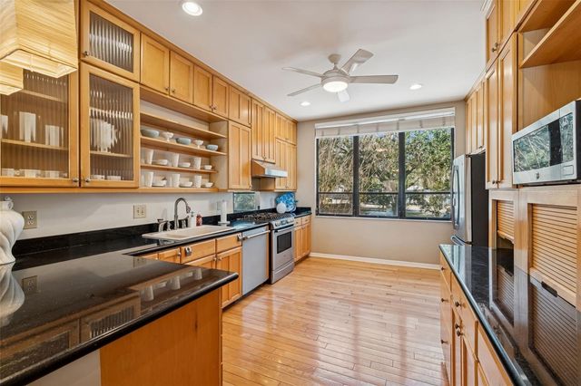 5010 BAYSHORE BOULEVARD 9, Tampa, FL 33611