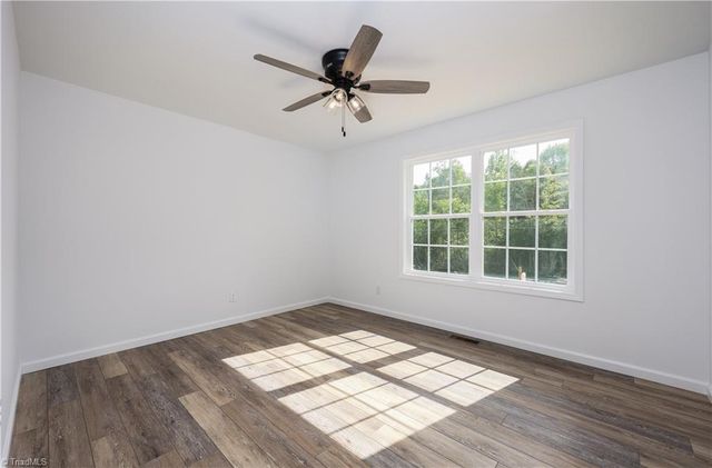 1602 Friendship Ledford Road, Winston-salem, NC 27107
