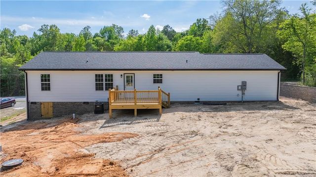 1602 Friendship Ledford Road, Winston-salem, NC 27107