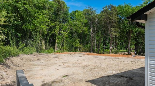 1602 Friendship Ledford Road, Winston-salem, NC 27107