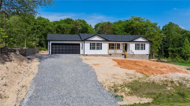 1602 Friendship Ledford Road, Winston-salem, NC 27107