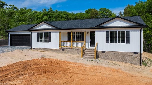 1602 Friendship Ledford Road, Winston-salem, NC 27107