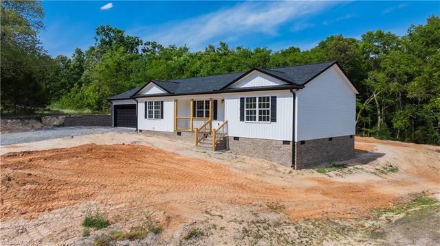 1602 Friendship Ledford Road, Winston-salem, NC 27107
