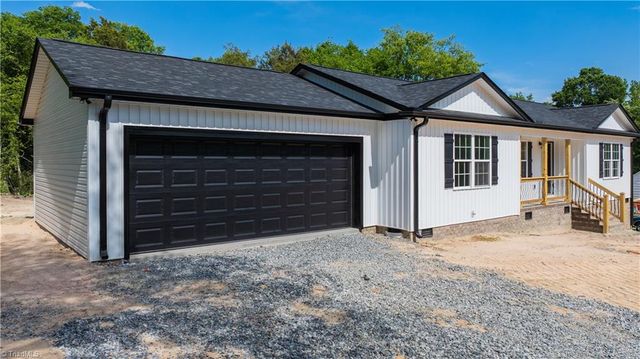 1602 Friendship Ledford Road, Winston-salem, NC 27107