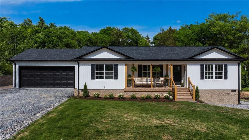 1602 Friendship Ledford Road, Winston-salem, NC 27107