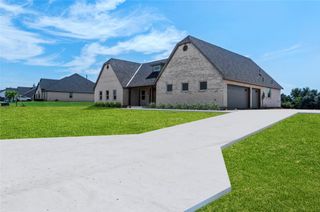 537 Cornerstone Avenue, Reno, TX 76020