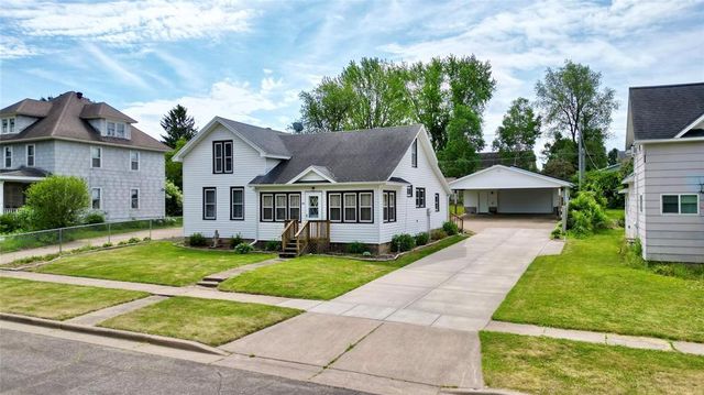248 E Washington Avenue, Fall Creek, WI 54742