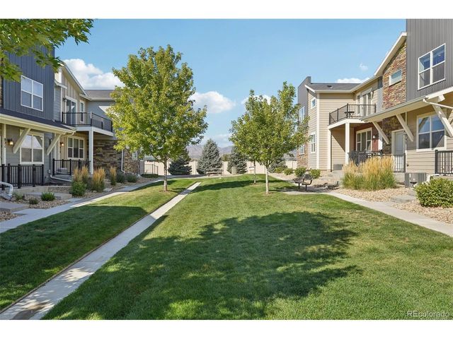 793 Robert St, Longmont, CO 80503