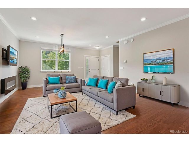 793 Robert St, Longmont, CO 80503