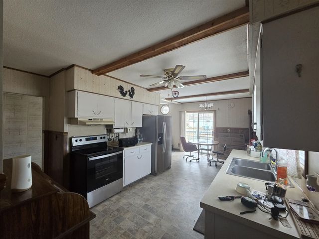 1040 James Avenue, Muskegon, MI 49442