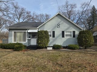 1040 James Avenue, Muskegon, MI 49442