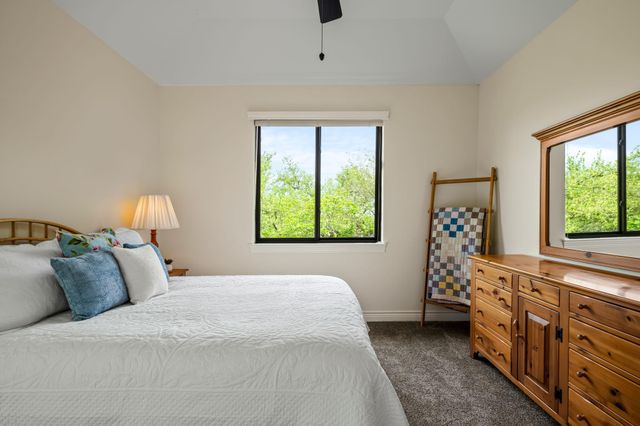 8815 Blazyk DR, Austin, TX 78737