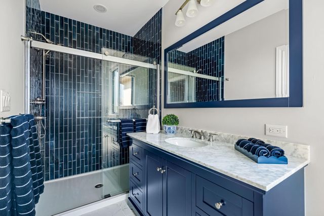 8815 Blazyk DR, Austin, TX 78737