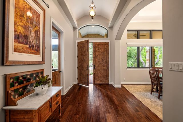 8815 Blazyk DR, Austin, TX 78737