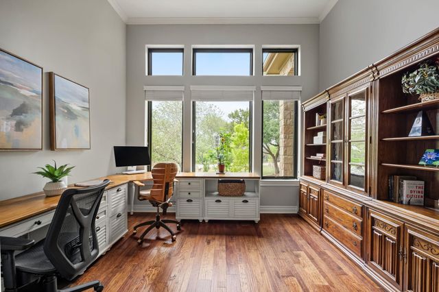 8815 Blazyk DR, Austin, TX 78737