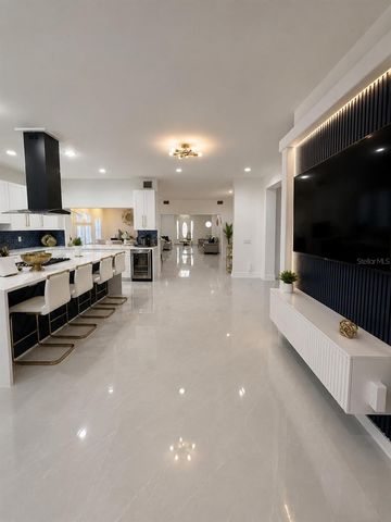 452 BATH CLUB BOULEVARD N, North Redington Beach, FL 33708