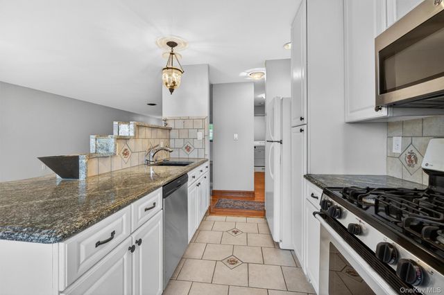 2 Park Place B1D, Newburgh, NY 12550