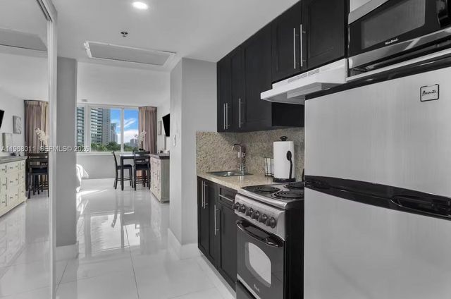 19201 Collins Ave 440, Sunny Isles Beach, FL 33160