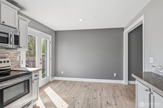 722 NW Meadow Ridge Lane, Camas, WA 98607