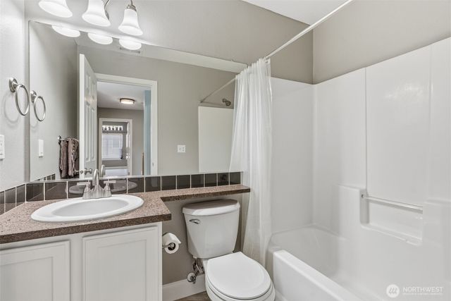 722 NW Meadow Ridge Lane, Camas, WA 98607