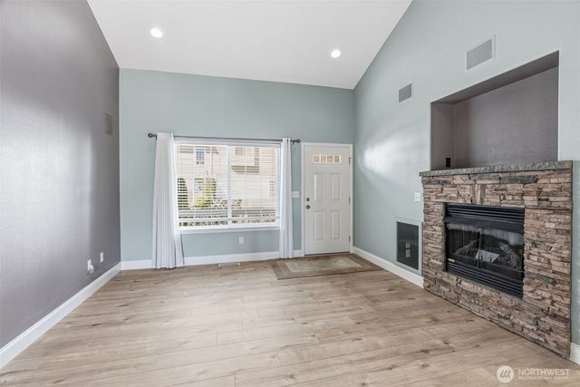 722 NW Meadow Ridge Lane, Camas, WA 98607