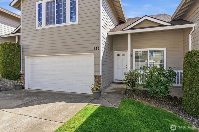722 NW Meadow Ridge Lane, Camas, WA 98607