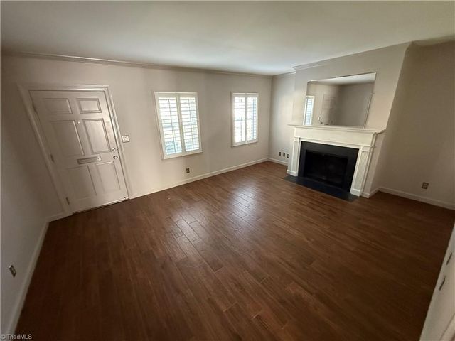 318 Hanover Arms Court, Winston-salem, NC 27104