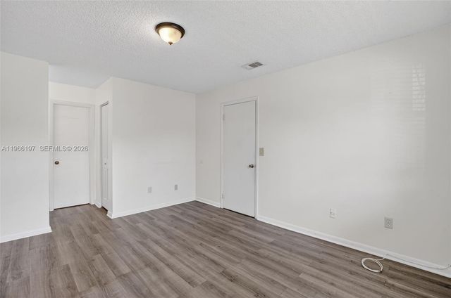 9730 Hammocks Blvd 201-28, Miami, FL 33196