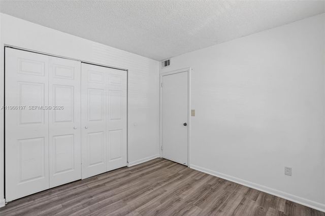 9730 Hammocks Blvd 201-28, Miami, FL 33196