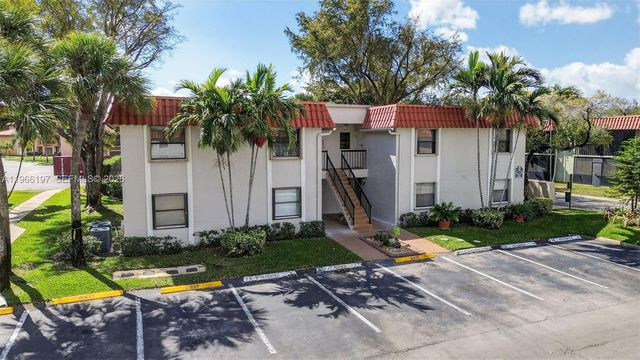 9730 Hammocks Blvd 201-28, Miami, FL 33196