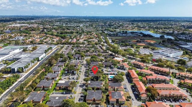 9730 Hammocks Blvd 201-28, Miami, FL 33196